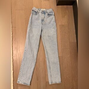 Abercrombie & Fitch 90s Straight Ultra High Rise Light Wash Jeans (Curve Love)